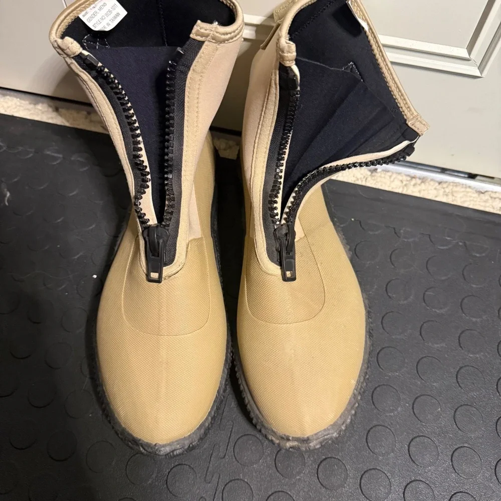 Magellan Outdoors Mens Wading Boots Tan Neoprene Zipper fishing Size 13
